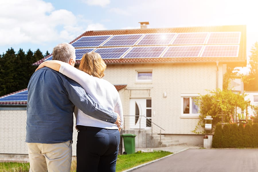 Hauskauf für Senioren Mit Ü60 ein Haus kaufen: Worauf achten?