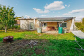 Garten und Terrasse - Erschlossenes und bauträgerfreies Baugrundstück inkl. Bungalow und Garage in Französisch Buchholz