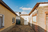 Garage und Abstellraum - Erschlossenes und bauträgerfreies Baugrundstück inkl. Bungalow und Garage in Französisch Buchholz