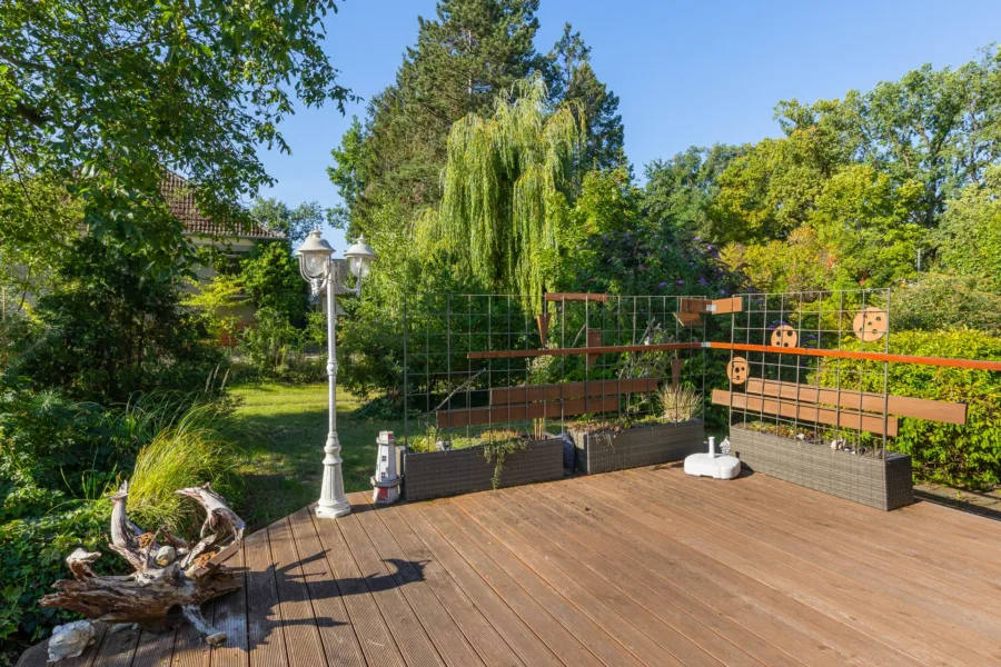 Holzdielen-Terrasse