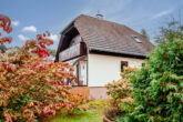 Ruhige Lage - Mit Keller, Wintergarten, Einbauküche, Sauna, Gartenküche u.v.m.: Einfamilienhaus in Eggersdorf