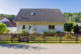 Straßenseite - Wassernahes Einfamilienhaus mit Einbauküche, zwei Bädern, Terrasse, Balkon u.v.m. in Marienwerder