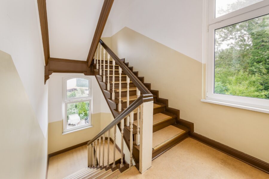 Treppenhaus der Villa