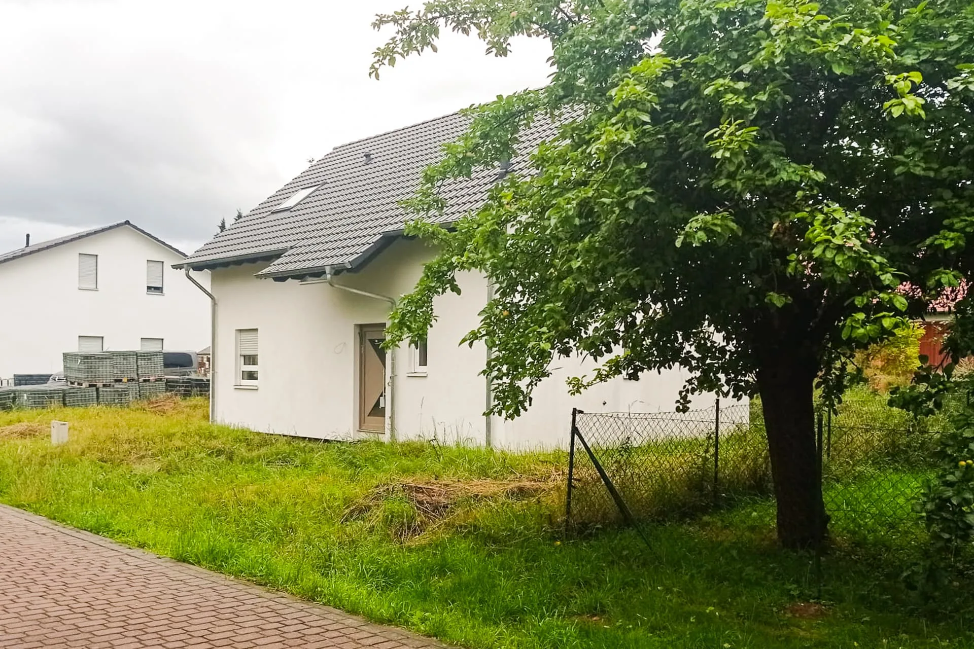 Moderner Neubau