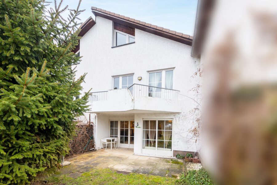 Haus mit Terrasse