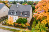 Doppelhaushälfte Petershagen - Bahnhofsnah! Mit Keller, Remise, ausbaufähigem Dach: Nostalgische Doppelhaushälfte in Petershagen