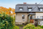 Haus im Altbau-Stil - Bahnhofsnah! Mit Keller, Remise, ausbaufähigem Dach: Nostalgische Doppelhaushälfte in Petershagen