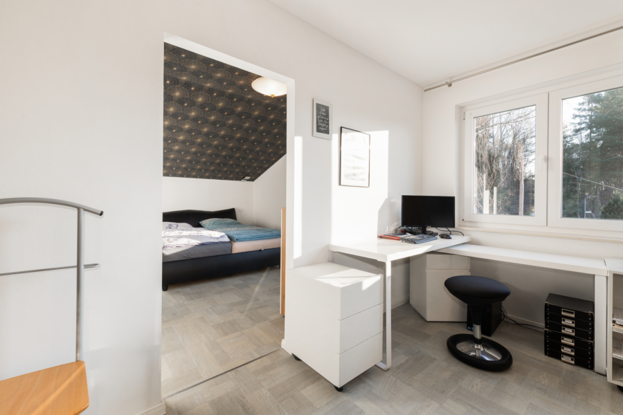 Ankleide/Büro