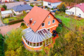 Haus Vogelperspektive - Mit Keller, Wintergarten, Einbauküche, Kamin: Großzügiges Einfamilienhaus in Hennickendorf