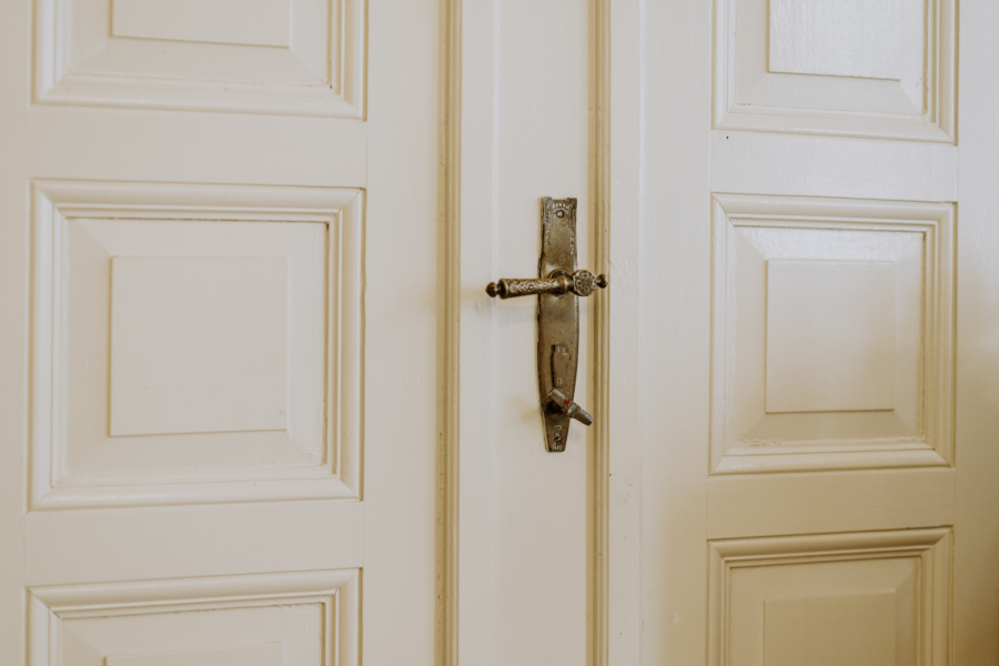 Sehenswerte Massivholz-Türen