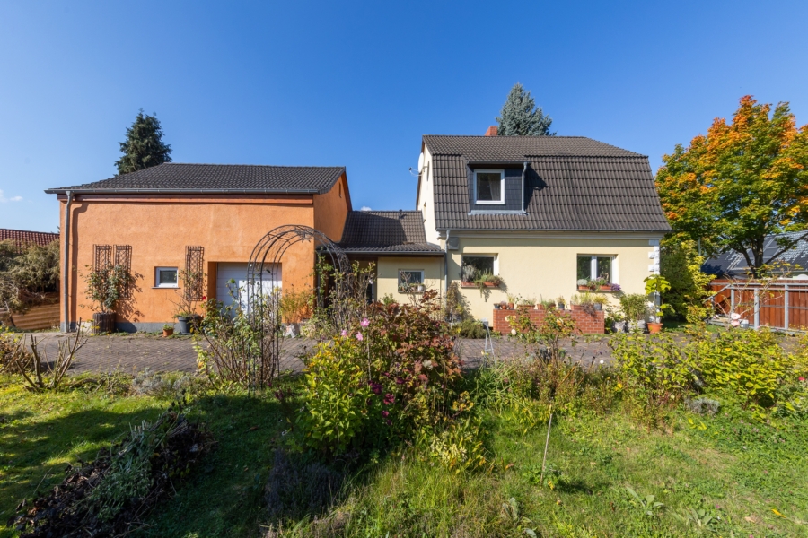 Haus und Anbau