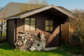 Gartenhaus - Mit ausbaufähigem Dachboden, Einbauküche, modernem Bad, Sonnenterrasse: Bungalow in Strausberg