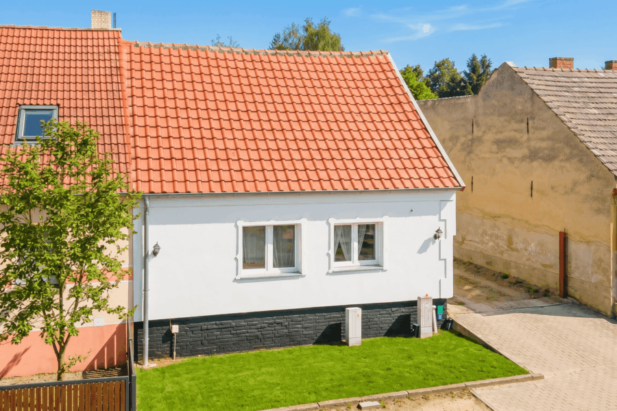 Haus und Vorgarten