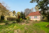 Mit großem Garten - Mit Keller, Einbauküche, großem Garten u.v.m.: Einfamilienhaus mit viel Potenzial in Neuenhagen