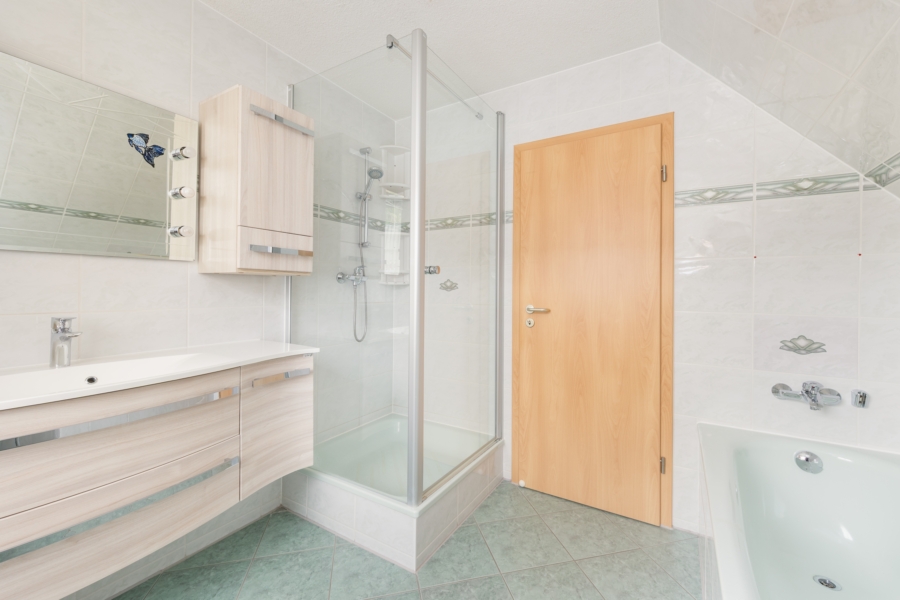 Bad mit Dusche