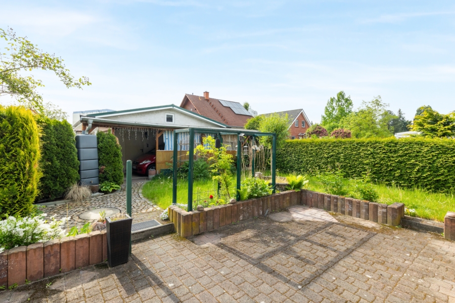 Privater beherrschbarer Garten
