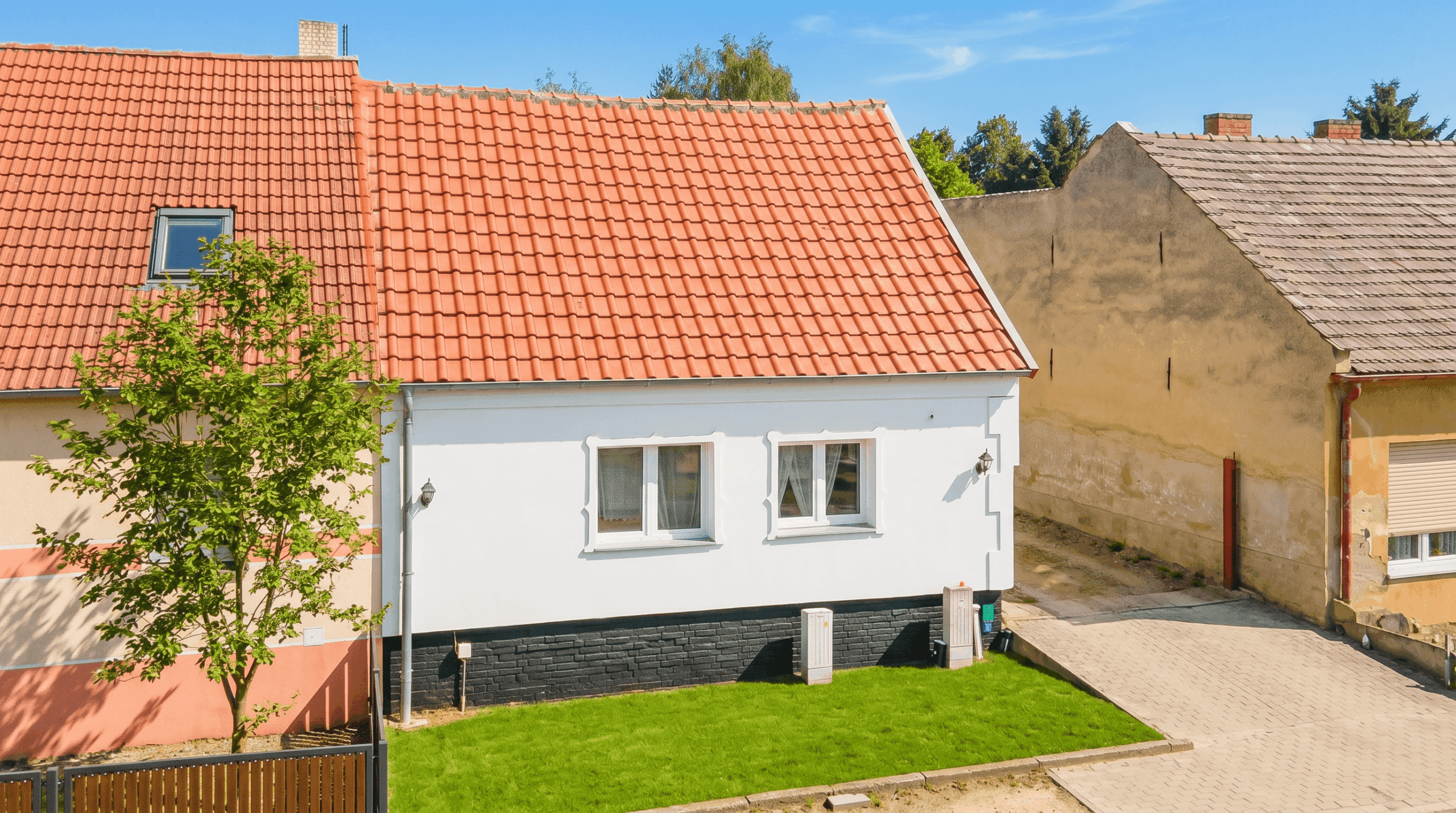 Haus und Vorgarten