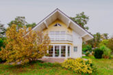 Terrasse und Balkon - Effizienzklasse B - Seenähe mit Kamin, Einbauküche, drei Bädern/WCs - Einfamilienhaus in Klein Köris