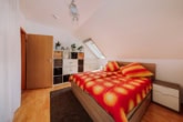 Schlafzimmer - Mit Balkon, Einbauküche, Stellplatz, Keller, Top-Bad: Dachgeschoss-Whg. in Schönfließ bei Glienicke