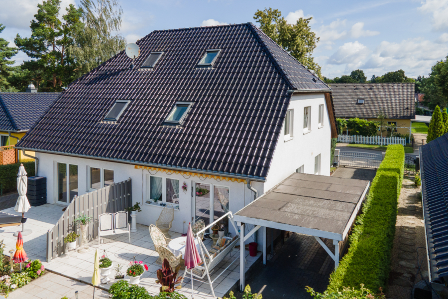 Moderne Doppelhaushälfte