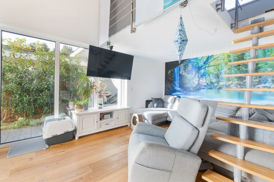 Wohnzimmer mit Panoramafenster