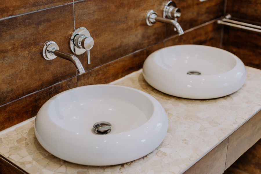 Stilvoller Doppel-Waschtisch