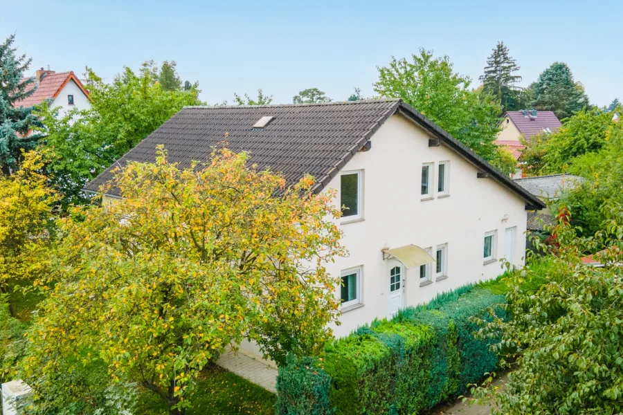 Einfamilienhaus mit Garten