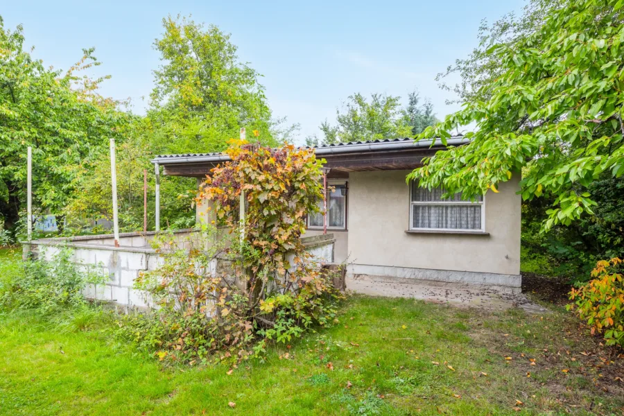 Gartenhaus mit Terrasse