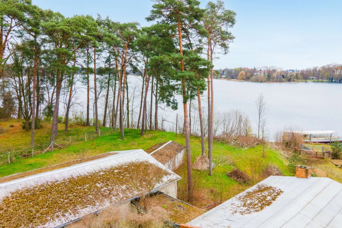 Fantastischer Seeblick, eigener Seezugang! Bauträgerfreies & erschlossenes Grundstück am Straussee - Bauträgerfrei und erschlossen