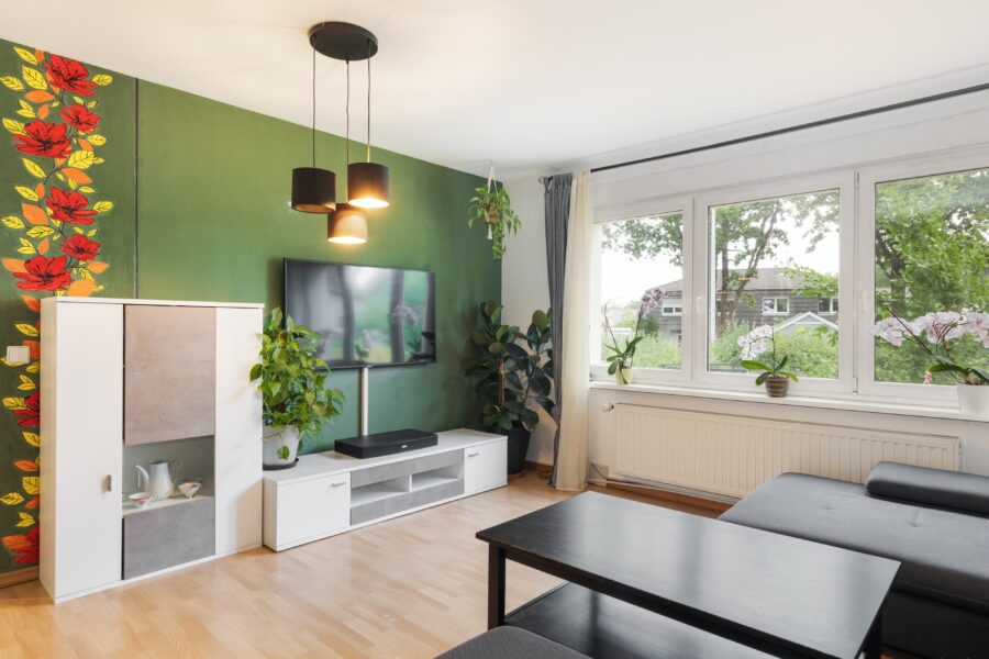 Wohnzimmer mit Blick zum Garten