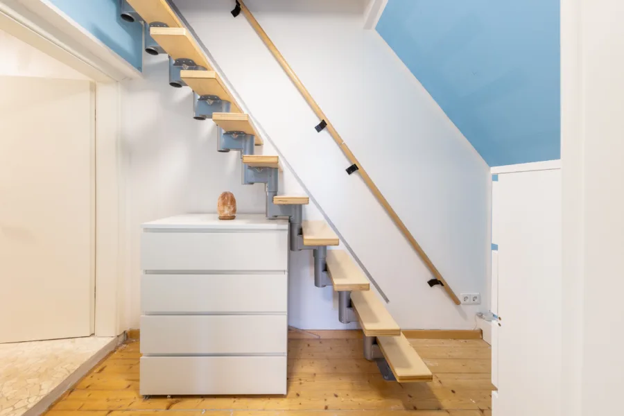 Raumspartreppe zum Dachboden