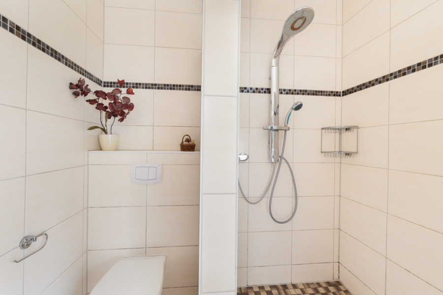 Mit Dusche