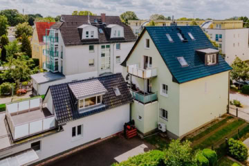 Mit Balkon, Keller, Kamin u.v.m.: Helle Maisonettewohnung – auch als Kapitalanlage – in Biesdorf, 12683 Berlin, Maisonettewohnung