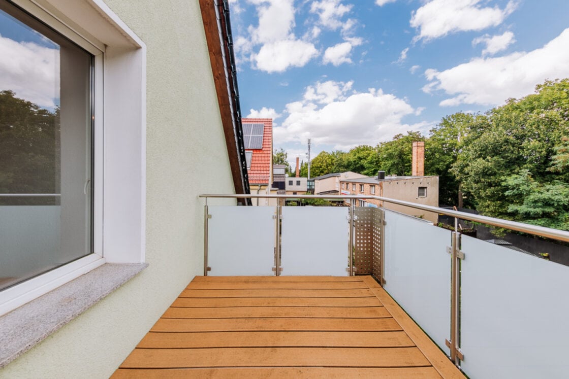 Modische 5-Raum Wohnung nach hochwertiger Sanierung mit Balkon, Dusche online und Wanne!