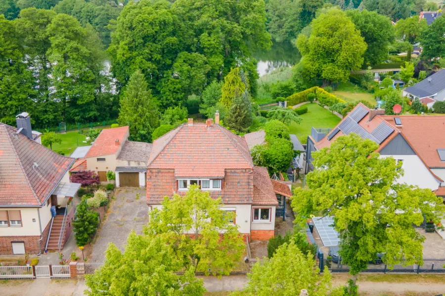 Haus und Grundstück in Hennickendorf