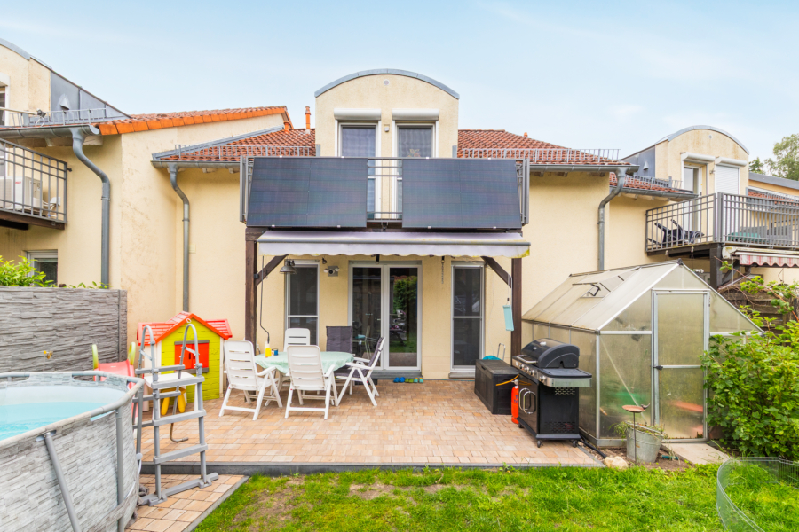 Modernes Reihenmittelhaus