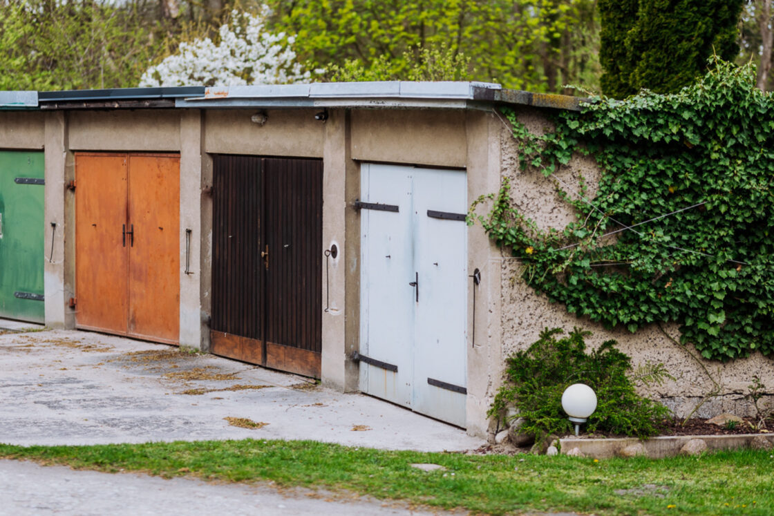 Inkl. Garage, Keller, Garten, Sauna: Hoher Wohnkomfort in Rüdersdorf OT Hennickendorf - Garage