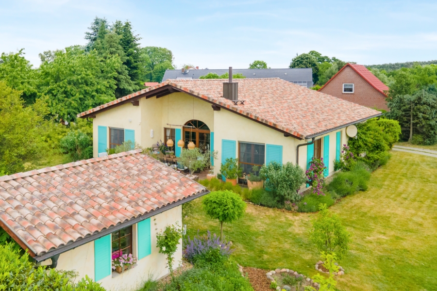 Luftaufnahme Haus und Garten