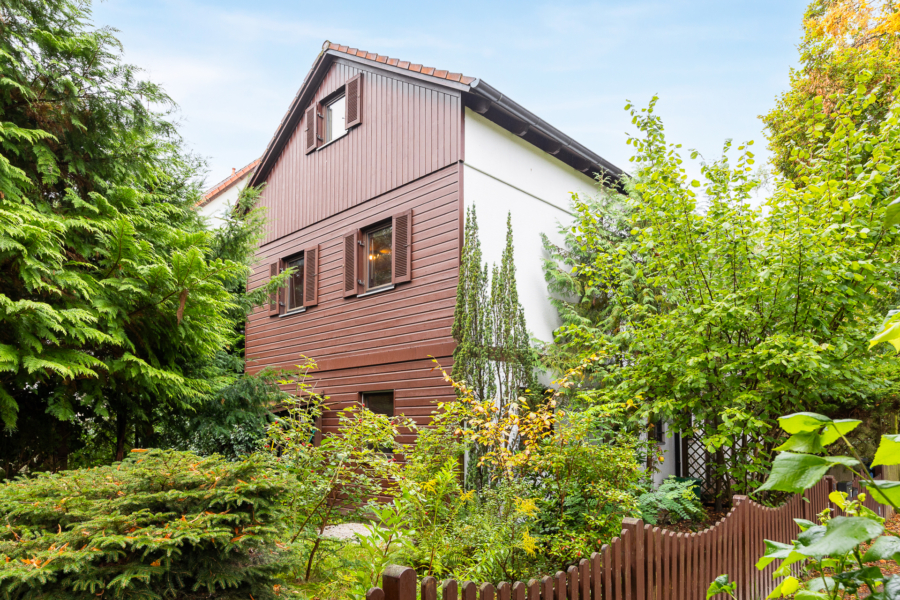 Doppelhaushälfte mit ausgebautem DG