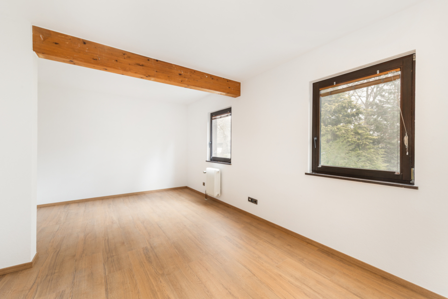 In zwei Zimmer teilbar