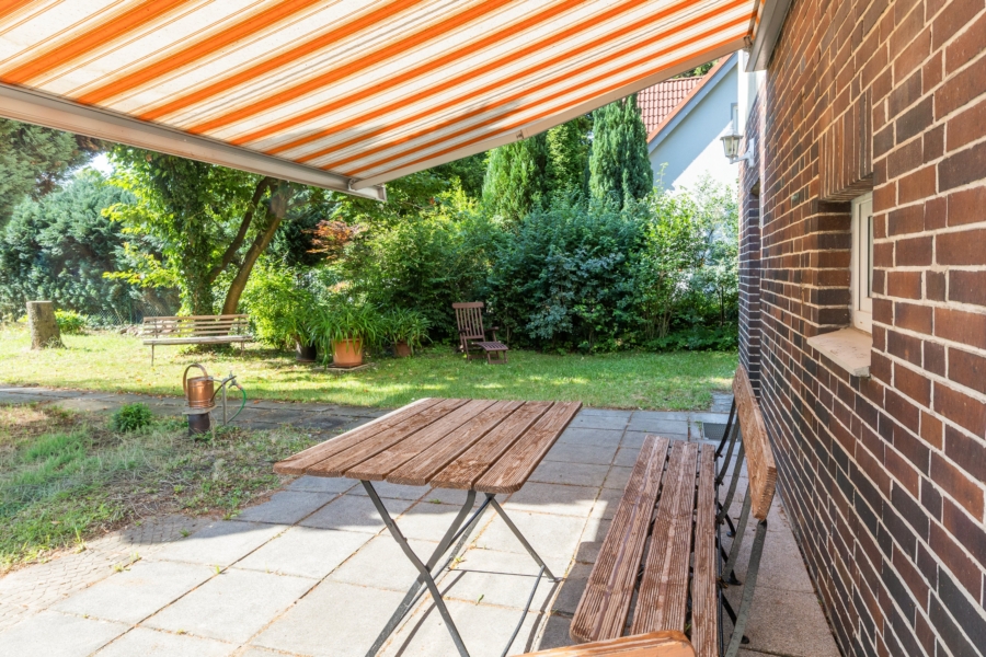Sonnenterrasse mit Markise
