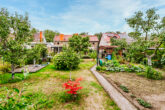 Blick in den Garten - Ein- oder Zweifamilienhaus in Rüdersdorf mit Scheune, Einbauküche, Keller, Wintergarten und Carport