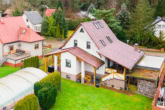 In zweiter Reihe zum Wald - Mit Keller, Einbauküche, Sauna, Pool, Carport usw.: Einfamilienhaus in Woltersdorf am Wald