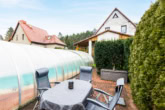 Gartenterrasse - Mit Keller, Einbauküche, Sauna, Pool, Carport usw.: Einfamilienhaus in Woltersdorf am Wald